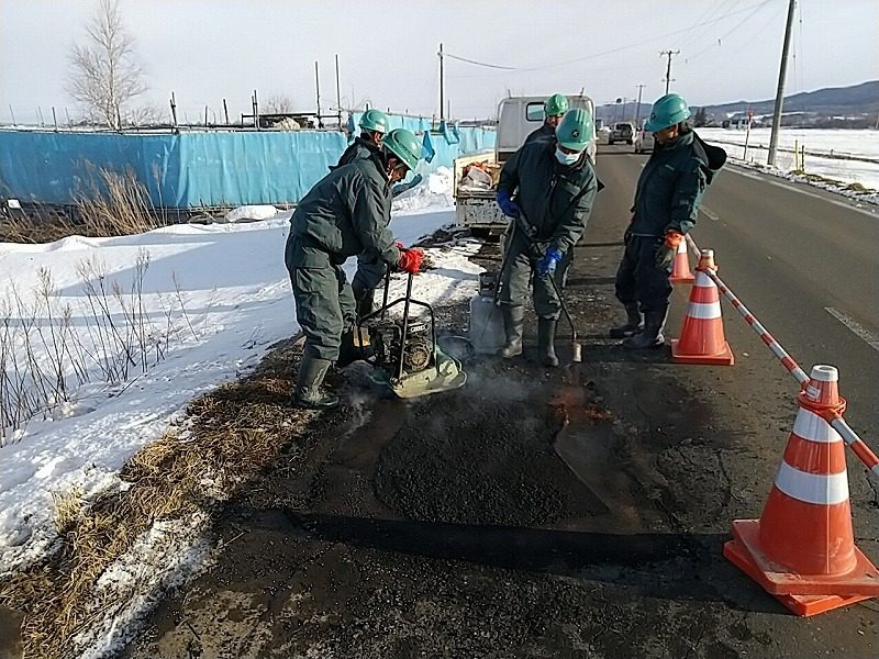 長沼町様より感謝状を贈呈頂きました／道路補修／石狩川改修工事の内　千歳川高水敷運搬路整備工事