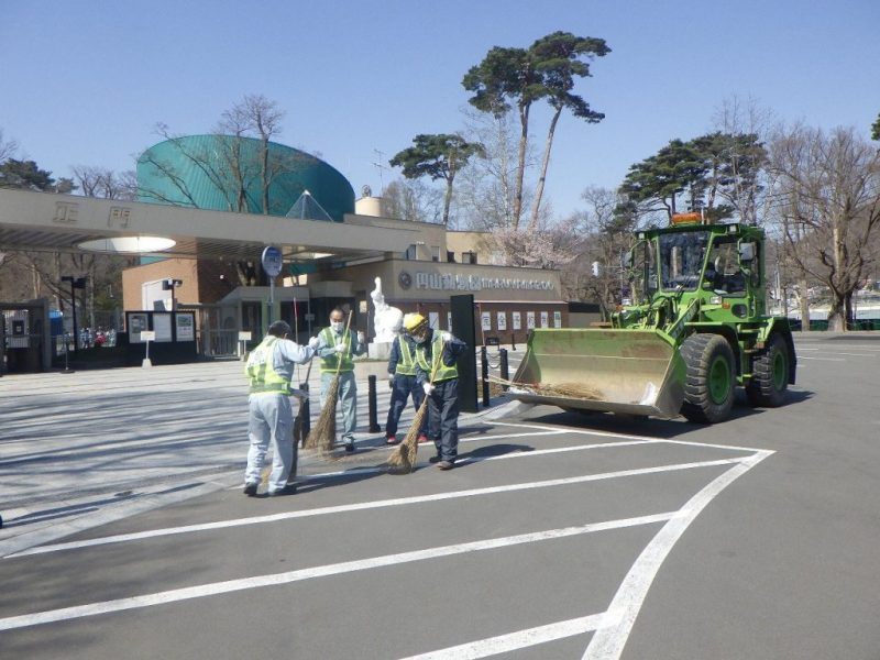 円山動物園周辺を綺麗に！ゴミ拾いを実施/東亜工業